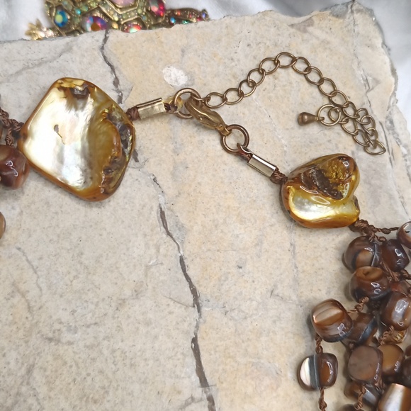 Vintage ELSA SCHIAPARELLI Unsigned Chocolate Brown Earrings and MOP necklace - Picture 6 of 16